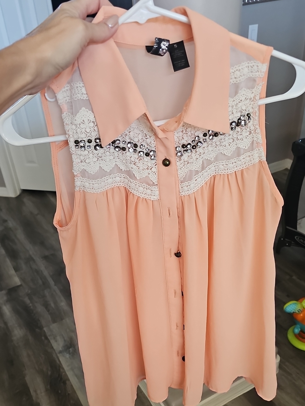 BKE Boutique  Women's Western Sleeveless Blouse   Size S